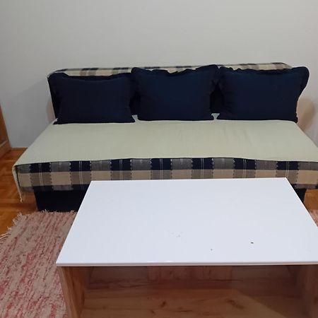 Apartman,,Siv,, Prijevor Μπούντβα Εξωτερικό φωτογραφία